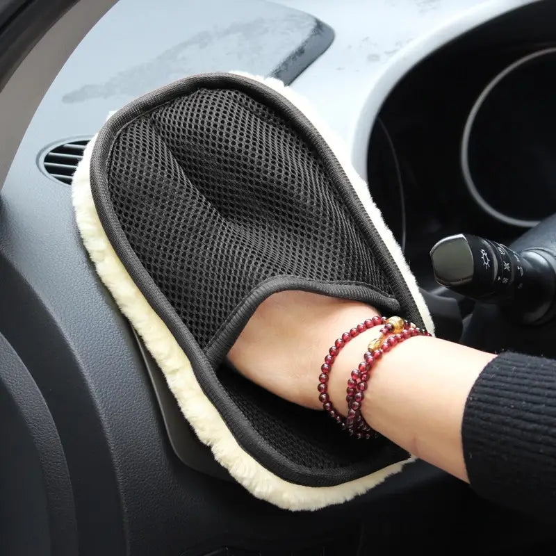 WashGuard™ Wash Mitt & Windshield Cleaning Set